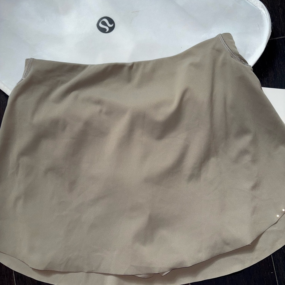 LULULEMON FAST AND FREE HR SKIRT IN ROVER SZ 4,10 NWT ASIA EXCLUSIVE! - Picture 2 of 8